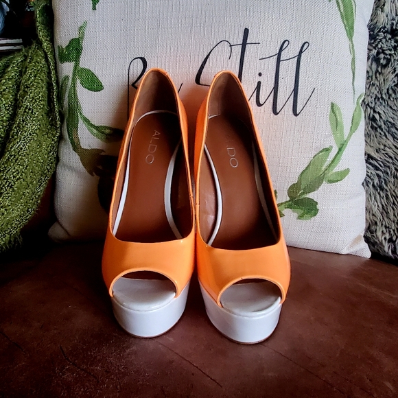 ALDO Platform Two Toned Stilettos- Size 8.5 - Picture 2 of 7